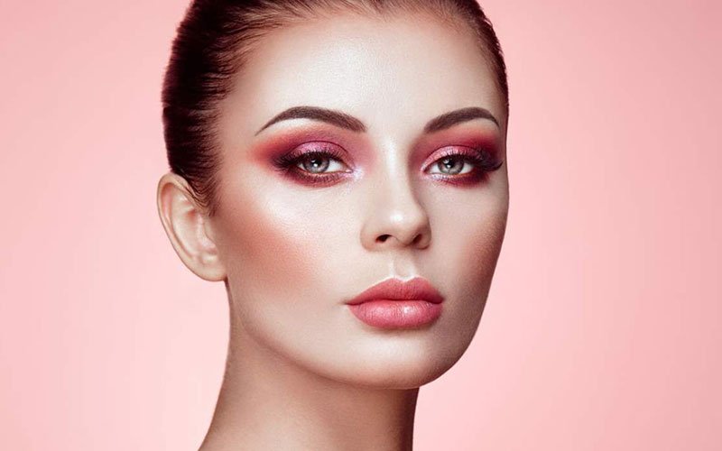 Ombretto rosa occhi azzurri