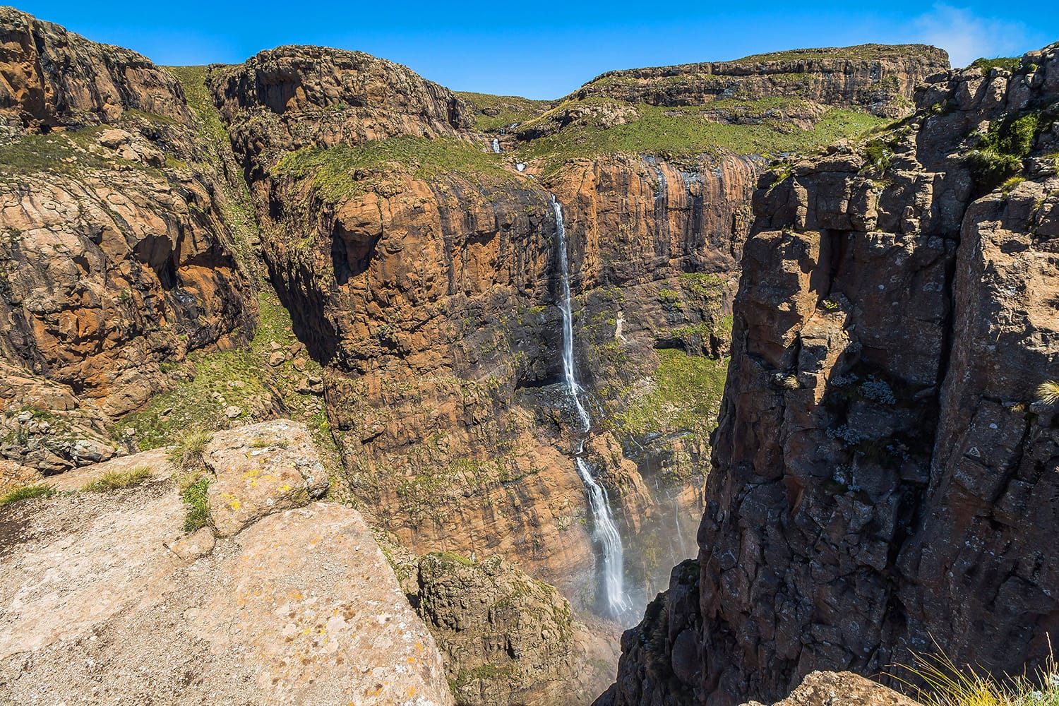 Tugela Falls in cima a Sentinel Hike, Drakensberge, Sud Africa